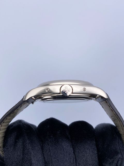 Patek Philippe Complications 5146G-010 Image 7